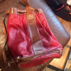 United Colors Of Benetton Red and Brown Textured Bag